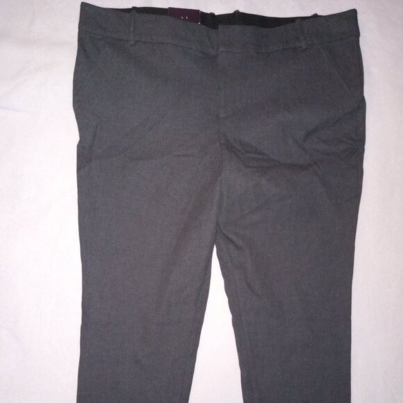 Plus size gray pants - Picture 1 of 3